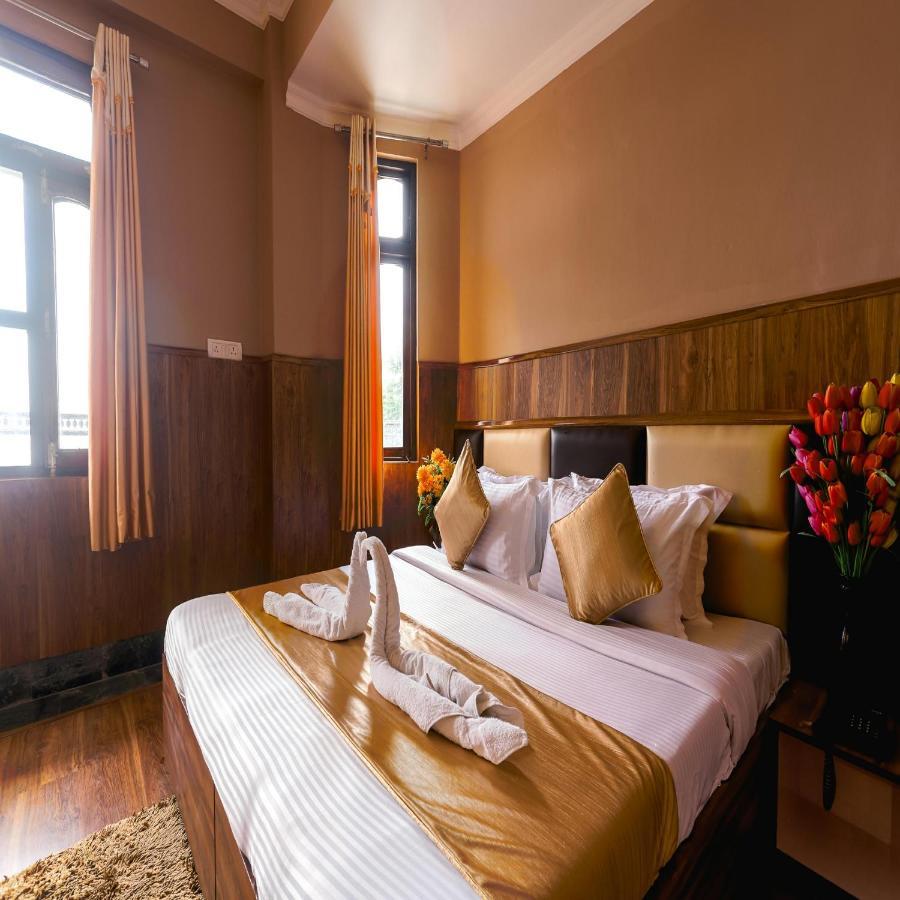 Hotel Varuni Mcleodganj Dharamshala Extérieur photo