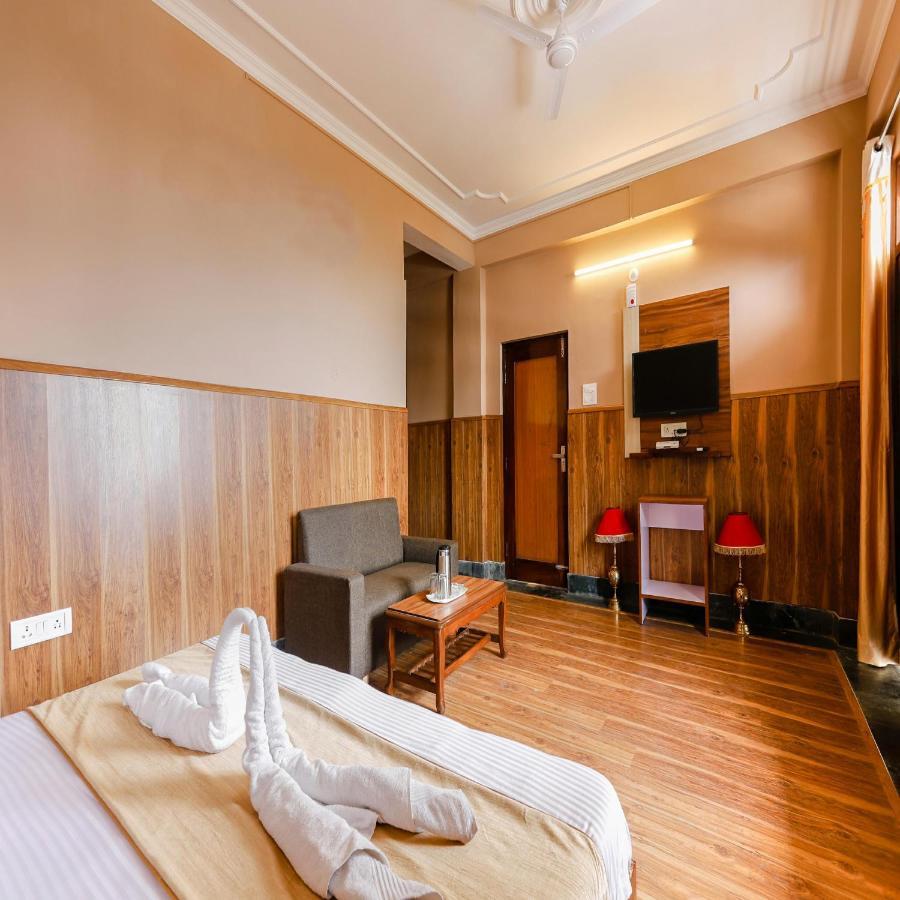 Hotel Varuni Mcleodganj Dharamshala Extérieur photo