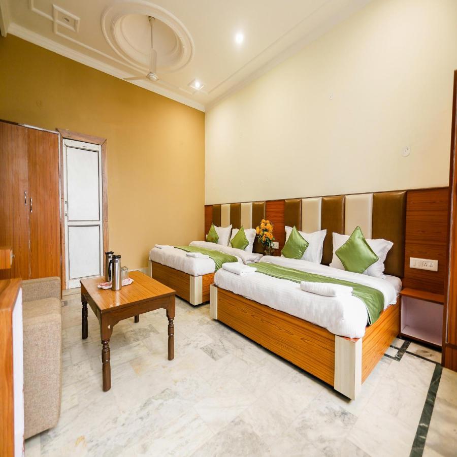 Hotel Varuni Mcleodganj Dharamshala Extérieur photo