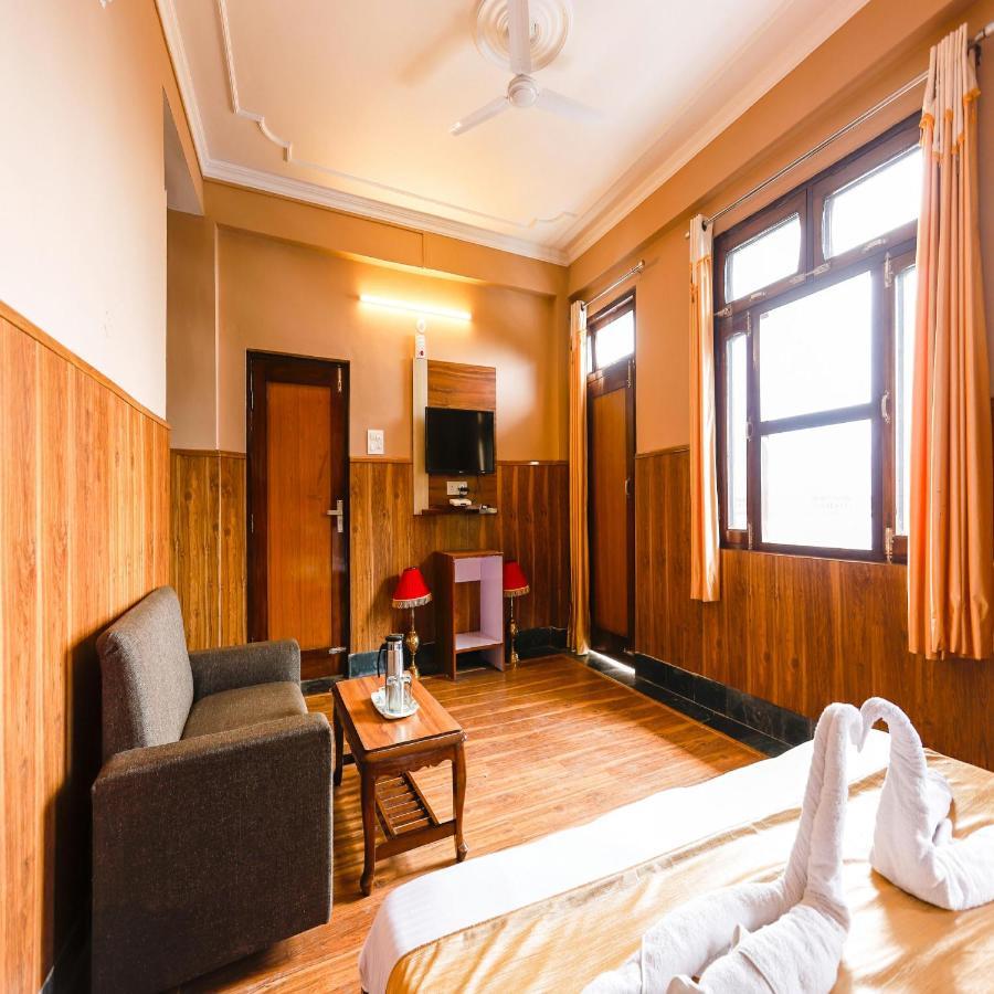 Hotel Varuni Mcleodganj Dharamshala Extérieur photo